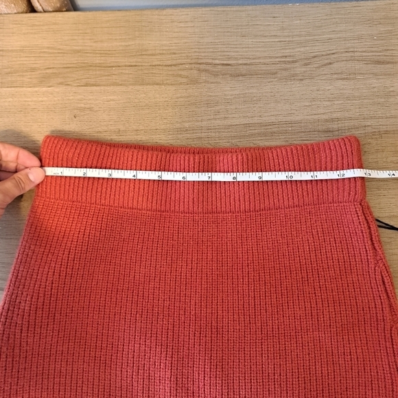 LINE & dot NWT  (Revolve) Ami Sweater Skirt Women's Rust Knit Mini S M - Picture 9 of 9